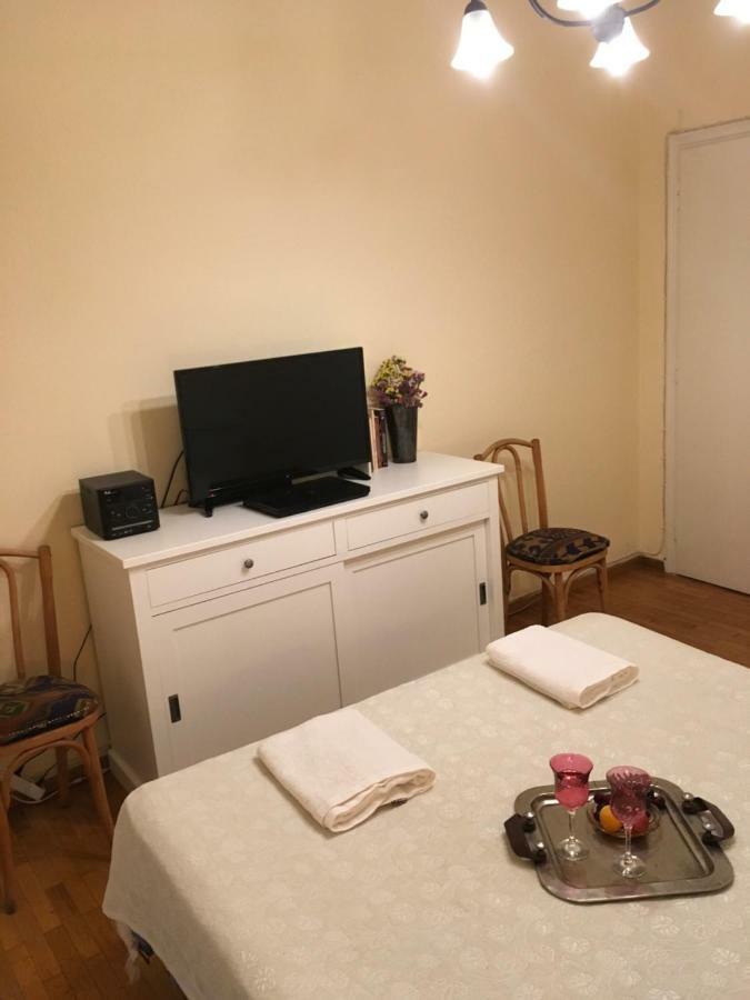 Art Island House Apartment เอเธนส์ ภายนอก รูปภาพ